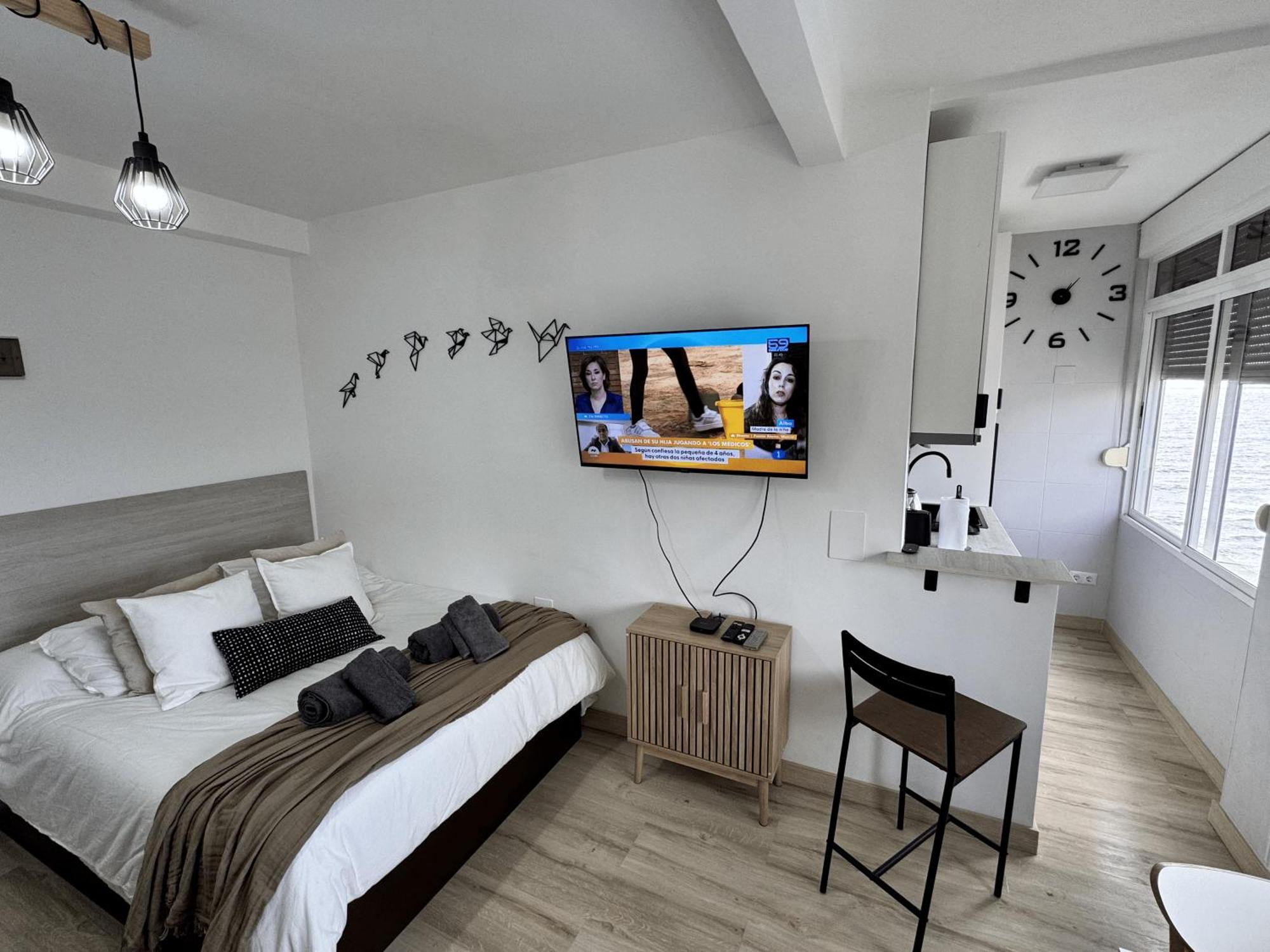 Beachfront Studio ,The View Calahonda, Panoramic Sea Views Sitio de Calahonda Exterior photo
