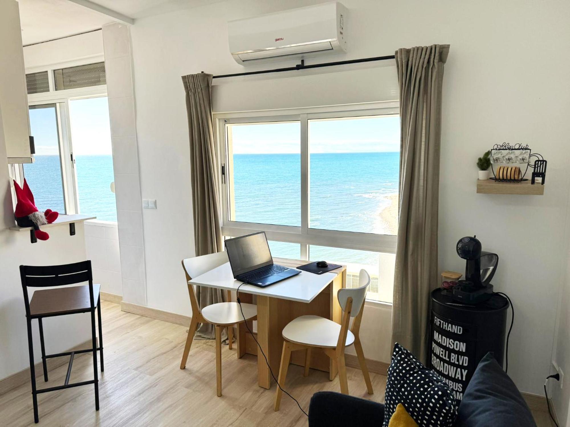 Beachfront Studio ,The View Calahonda, Panoramic Sea Views Sitio de Calahonda Exterior photo