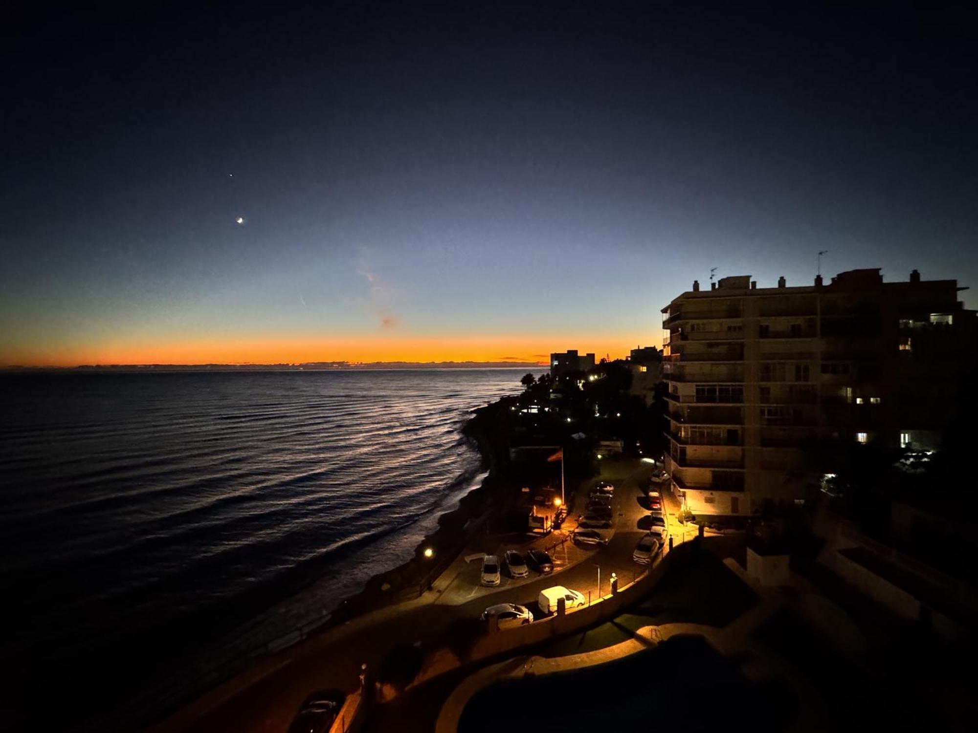 Beachfront Studio ,The View Calahonda, Panoramic Sea Views Sitio de Calahonda Exterior photo